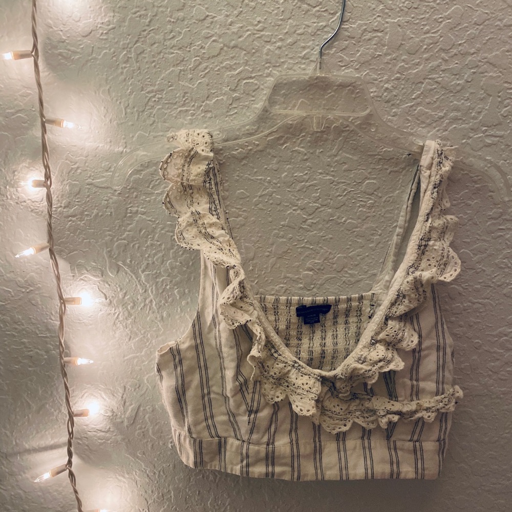 American eagle crop top